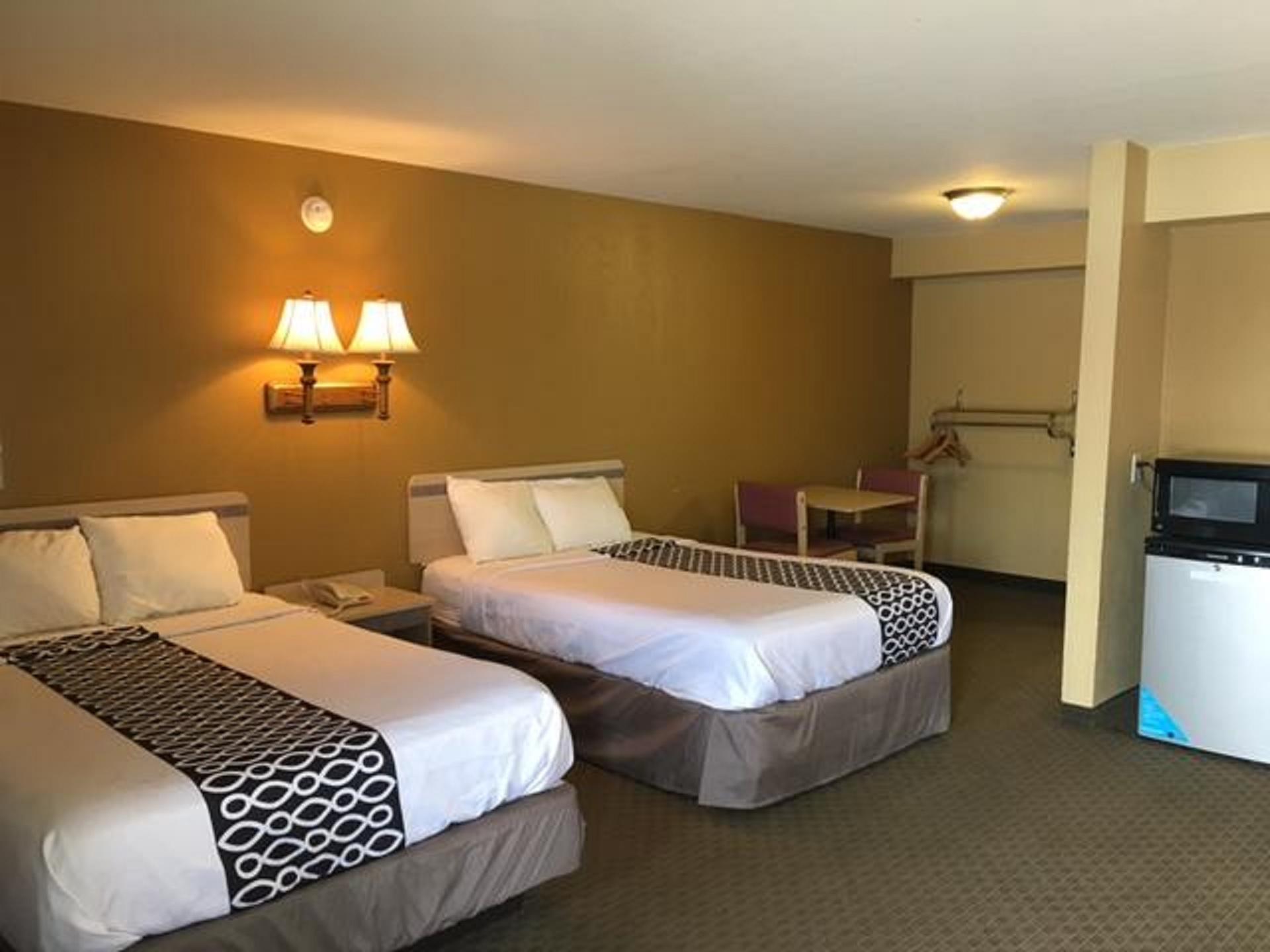 Econo Lodge Inn & Suites Enid Exterior photo